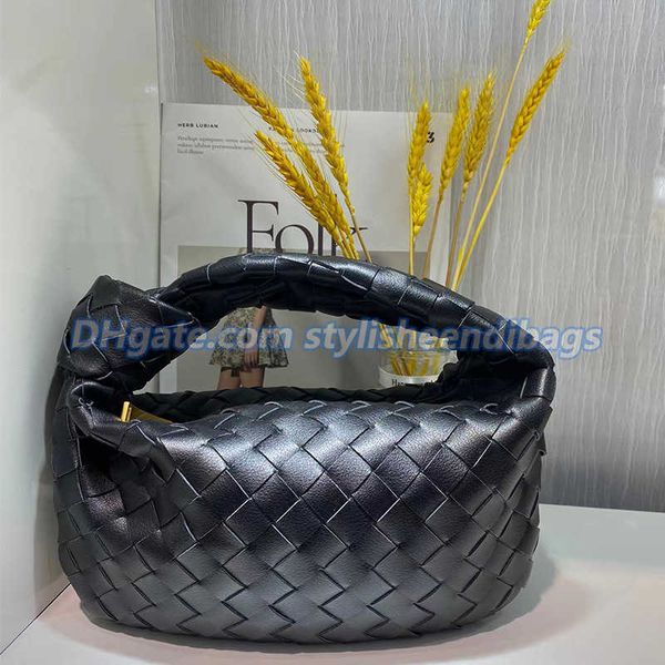 stylisheendibags 2023 new woven knotted bag net red mini single armpit portable cloud designer bags handbag 230426
stylisheendibags 2023 new woven knotted bag net red mini single armpit portable cloud designer bags handbag 230426