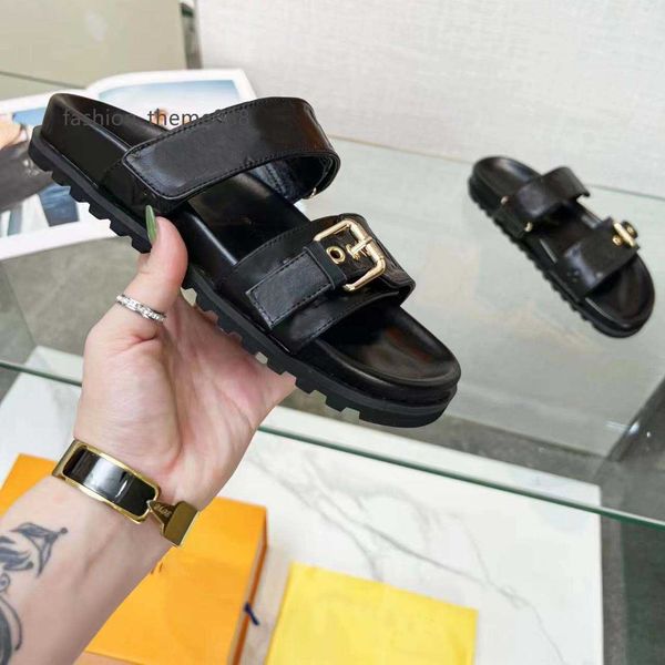 luxury slide designer fashion women wool sandals warm comfort slippers woman slipper shoes autumn winter slides scuffs sandal size, Black
luxury slide designer fashion women wool sandals warm comfort slippers woman slipper shoes autumn winter slides scuffs sandal size, Black