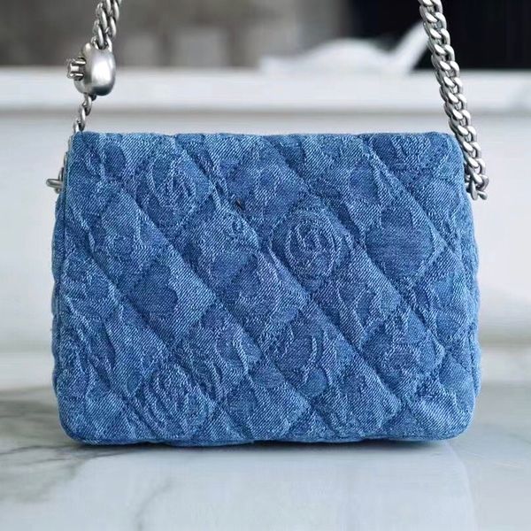10a mirror luxury one shoulder bag designer women's bag classic fashion denim bag mini love buckle chain bag with original factory gift
10a mirror luxury one shoulder bag designer women's bag classic fashion denim bag mini love buckle chain bag with original factory gift