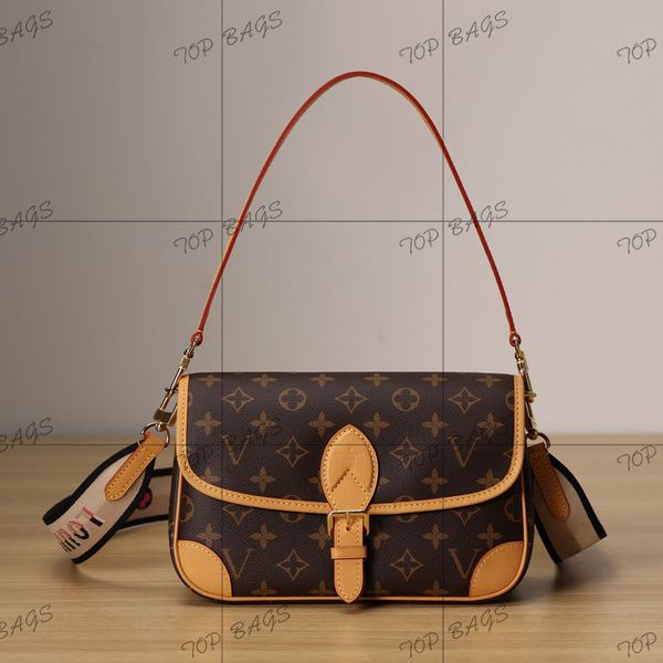 designer fashion ladies travel exclusive 9a+ material process leather travel exclusive cross-body handbag package mail
designer fashion ladies travel exclusive 9a+ material process leather travel exclusive cross-body handbag package mail