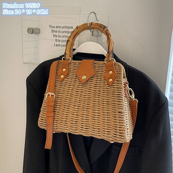 factory wholesale ladies shoulder bags 2 colors street fashion summer straw beach bag stereotypes contrast leather handbag holiday romantic
factory wholesale ladies shoulder bags 2 colors street fashion summer straw beach bag stereotypes contrast leather handbag holiday romantic