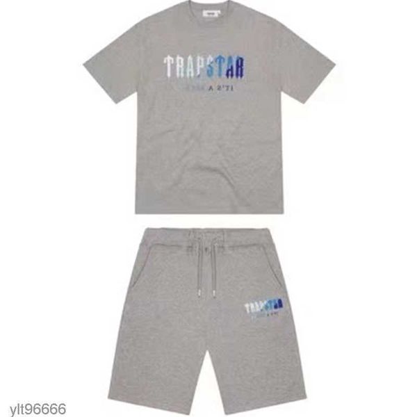 2022 mens trapstar t shirt short sleeve print outfit chenille tracksuit black cotton london streetwear s-2xl, White;black
2022 mens trapstar t shirt short sleeve print outfit chenille tracksuit black cotton london streetwear s-2xl, White;black