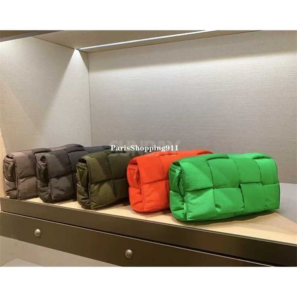 bottegas bag cassette woven waist nylon pillow men's and women's crossbody chest venetas leather cz
bottegas bag cassette woven waist nylon pillow men's and women's crossbody chest venetas leather cz