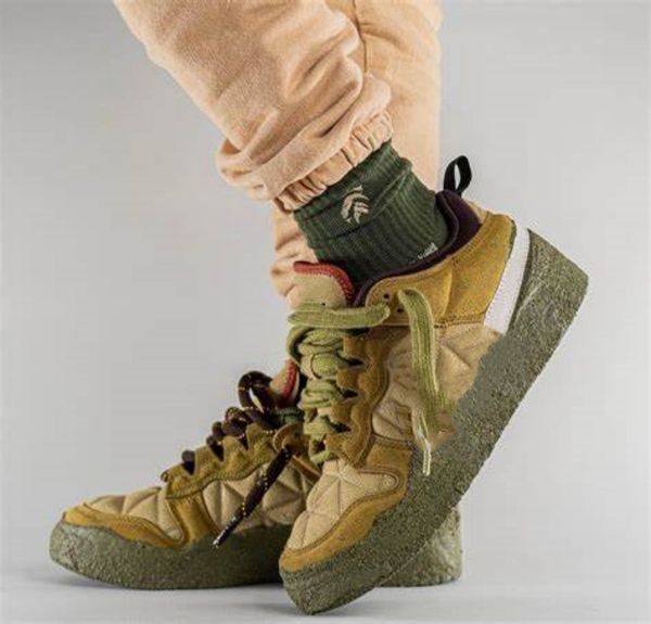 skateboard shoes dnks low basketball outdoor shoes sneakers with original box
skateboard shoes dnks low basketball outdoor shoes sneakers with original box