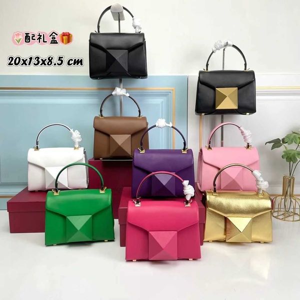 mini designer women stud bags luxurys valentiones handbag color leather rivet fashion handheld shoulder crossbody women gof9
mini designer women stud bags luxurys valentiones handbag color leather rivet fashion handheld shoulder crossbody women gof9