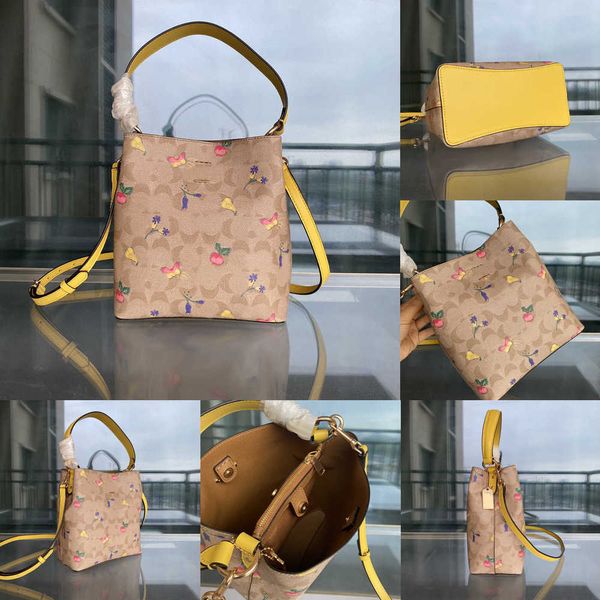 nxy evening bags totes designer womens handbags tote brown ladies casual leather purse shoulder female large handbag pink butterfly 230207
nxy evening bags totes designer womens handbags tote brown ladies casual leather purse shoulder female large handbag pink butterfly 230207