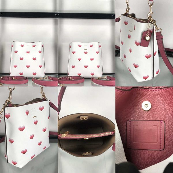 trendy evening bags heart tote designer s boston women luxury handbags white leather handbag crossbody shoulder purses s
trendy evening bags heart tote designer s boston women luxury handbags white leather handbag crossbody shoulder purses s