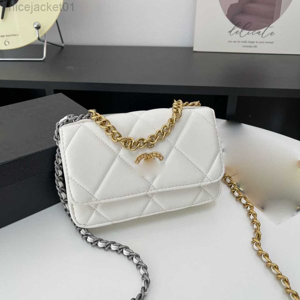 woc designer channel bags shoulder bag crossbodybag removable shoulder strap handbags for women purse messengerbag 19x12x5cm
woc designer channel bags shoulder bag crossbodybag removable shoulder strap handbags for women purse messengerbag 19x12x5cm