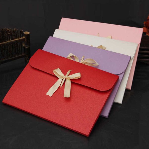 silk scarf packaging box colorful pearlescent envelope box silk gift box silk square scarf box, Blue;gray
silk scarf packaging box colorful pearlescent envelope box silk gift box silk square scarf box, Blue;gray