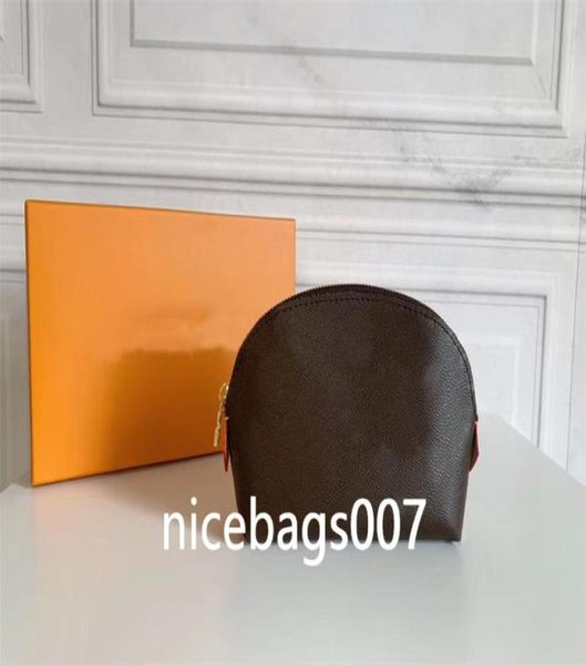 2021 women cosmetic bags genuine leather organizer famous makeup wallet travel pouch make up bag ladies cluch purses organizador t5752236, Red;black
2021 women cosmetic bags genuine leather organizer famous makeup wallet travel pouch make up bag ladies cluch purses organizador t5752236, Red;black