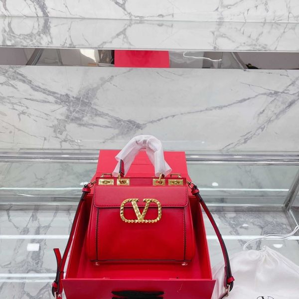 bags luxurys handbag designer valentiones women style bag new geometric chain celebrity light 1 8d4z
bags luxurys handbag designer valentiones women style bag new geometric chain celebrity light 1 8d4z