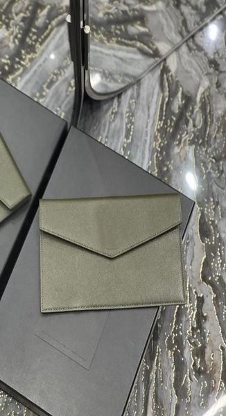 uptown pouch in green matte leather womanman wallet small envelope cluth with a flap featuring iconic signature 90 calfskin 56577549217, Red;black
uptown pouch in green matte leather womanman wallet small envelope cluth with a flap featuring iconic signature 90 calfskin 56577549217, Red;black