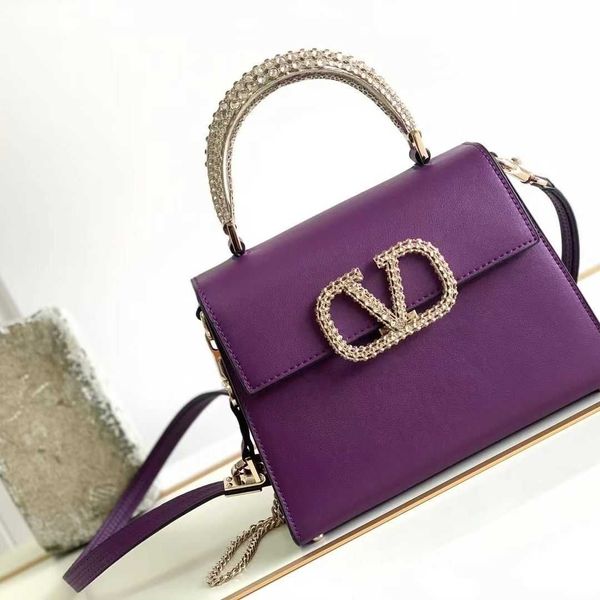 crystal decorated designer bags luxurys handbag cowhide metal diamond handle handheld shoulder crossbody 53fl
crystal decorated designer bags luxurys handbag cowhide metal diamond handle handheld shoulder crossbody 53fl