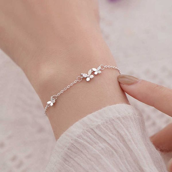 charm bracelets ventfille 925 sterling silver diamond-studded butterfly bracelet women's fashion temperament flower adjustable bracelet, Golden;silver
charm bracelets ventfille 925 sterling silver diamond-studded butterfly bracelet women's fashion temperament flower adjustable bracelet, Golden;silver