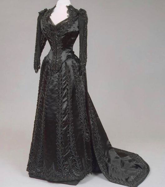 vintage black gothic prom dresses long sleeves medieval victorian masquerade a-line formal evening gowns glitter sequins lace appliques wome
vintage black gothic prom dresses long sleeves medieval victorian masquerade a-line formal evening gowns glitter sequins lace appliques wome