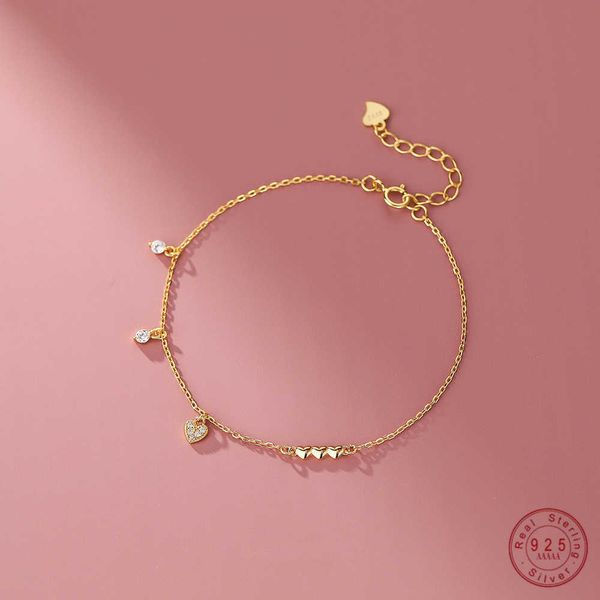 charm bracelets 925 sterling silver glossy heart sparkling zircon bracelet for women simple temperament jewelry accessories aa230506, Golden;silver
charm bracelets 925 sterling silver glossy heart sparkling zircon bracelet for women simple temperament jewelry accessories aa230506, Golden;silver
