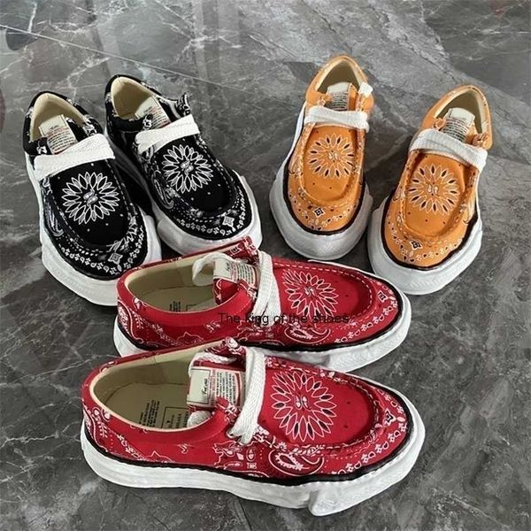 japanese fashion brand mmy thick bottom canvas bandanna vintage board shoes low men women mens casual 220815, Black
japanese fashion brand mmy thick bottom canvas bandanna vintage board shoes low men women mens casual 220815, Black