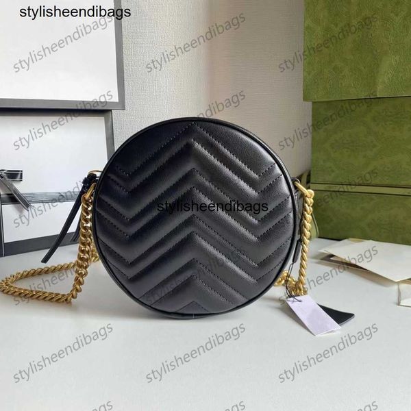 womens designer circular shoulder bag genuine leather ladies metal hardware chain letter plain handbag barrel-shaped brand bag crossbody bag
womens designer circular shoulder bag genuine leather ladies metal hardware chain letter plain handbag barrel-shaped brand bag crossbody bag
