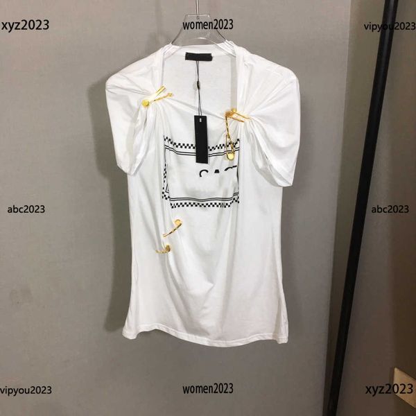 luxury women's t-shirt round neck design tees metal large pin decoration irregular short sleeved t-shirt fashion summer, White
luxury women's t-shirt round neck design tees metal large pin decoration irregular short sleeved t-shirt fashion summer, White