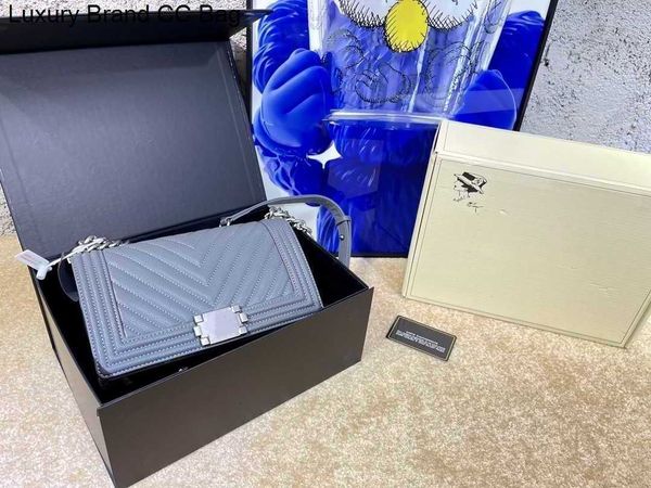 leather bags cc senior fashion cross classic caviar body package do old hardware acrylic mama classic necessary money v lines 25 cm
leather bags cc senior fashion cross classic caviar body package do old hardware acrylic mama classic necessary money v lines 25 cm