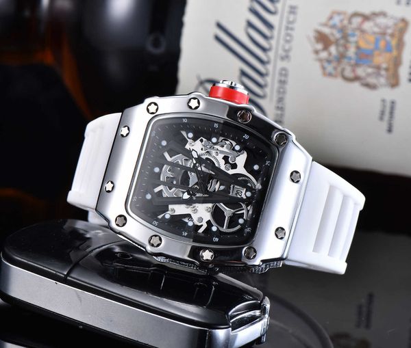 2023 mens watch montre quartz watch man fashion waterproof sports luxury men watches, Slivery;black
2023 mens watch montre quartz watch man fashion waterproof sports luxury men watches, Slivery;black