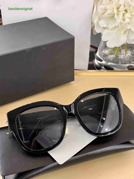 sainte larurt designer sunglasses in 2023 yng shulin's the sme style will hve slimming nd highend feel with lrge squre pnel frme nd sun, White;black
sainte larurt designer sunglasses in 2023 yng shulin's the sme style will hve slimming nd highend feel with lrge squre pnel frme nd sun, White;black