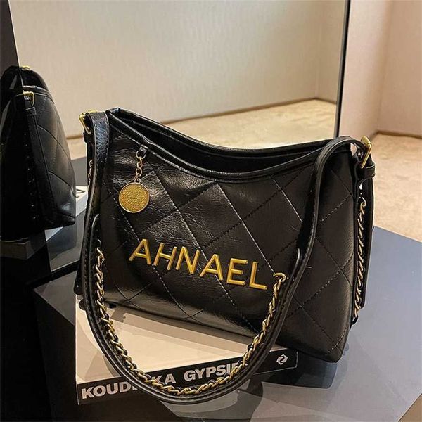 50% off factory online autumn and winter niche design bag new women's popular messenger one shoulder armpit bucket
50% off factory online autumn and winter niche design bag new women's popular messenger one shoulder armpit bucket