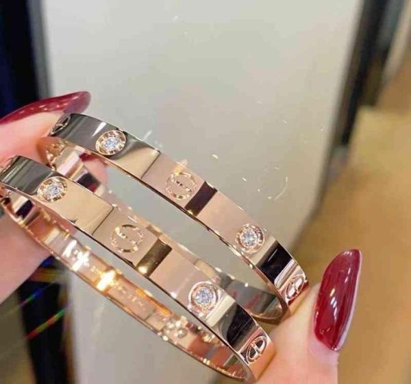 kajia bracelet titanium steel love wide and narrow version silver rose gold face diamond bracelet simple temperament to the goddes7035690, Black
kajia bracelet titanium steel love wide and narrow version silver rose gold face diamond bracelet simple temperament to the goddes7035690, Black
