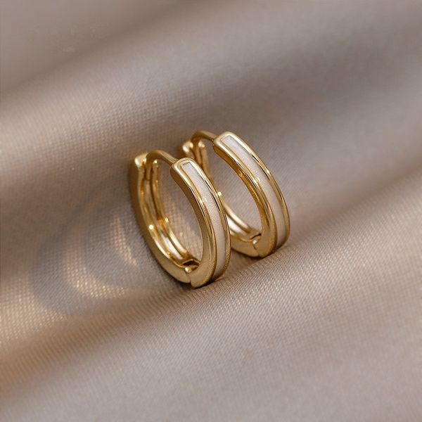 10mm circle cz zircon hoop earrings for women bohemian gold color silver color small round earrings fashion girl jewelry
10mm circle cz zircon hoop earrings for women bohemian gold color silver color small round earrings fashion girl jewelry