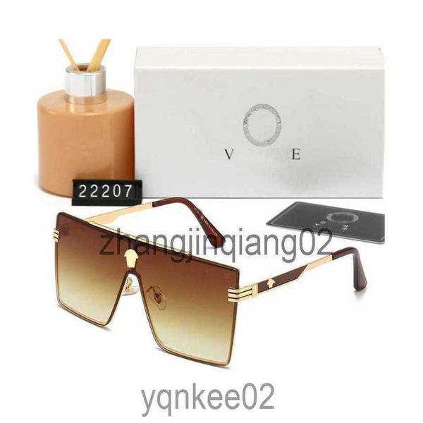 designer versage sunglass cycle luxurys fashion sports polarize sunglasses for womens mens new summer vintage baseball large frame driving b, White;black
designer versage sunglass cycle luxurys fashion sports polarize sunglasses for womens mens new summer vintage baseball large frame driving b, White;black
