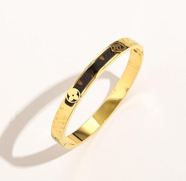 classic patterned leather bracelet fashion design printed steel band bracelets1060543, Golden;silver
classic patterned leather bracelet fashion design printed steel band bracelets1060543, Golden;silver