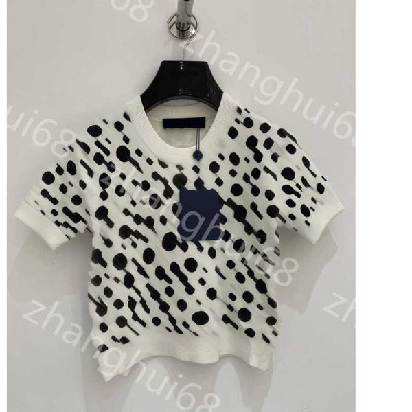 23ss womens designer clothing womens knits round neck star same style wave dot print craft knitted short sleeve short sleeve womens clothes, White
23ss womens designer clothing womens knits round neck star same style wave dot print craft knitted short sleeve short sleeve womens clothes, White