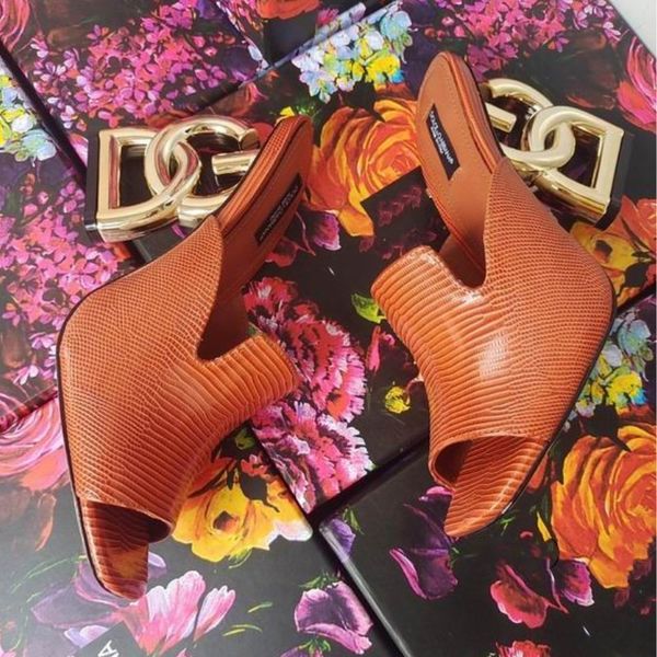 selling sandals fashion women's high heels classic style banquet wedding style casual shoes high-end quality factory direct sale, Black
selling sandals fashion women's high heels classic style banquet wedding style casual shoes high-end quality factory direct sale, Black