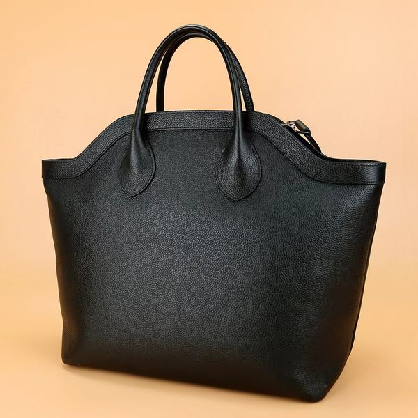new original leather large capacity tote shoulder bag simple atmosphere handbag
new original leather large capacity tote shoulder bag simple atmosphere handbag
