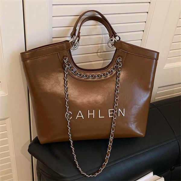 luxury handbags sale autumn and winter large capacity bag new women's popular chain shoulder handheld tote
luxury handbags sale autumn and winter large capacity bag new women's popular chain shoulder handheld tote