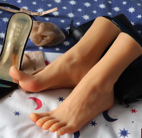 tpe silica gel foot female model manicure jewelry display artificial props real foot mannequin medical science one piece d1139245116, Khaki
tpe silica gel foot female model manicure jewelry display artificial props real foot mannequin medical science one piece d1139245116, Khaki
