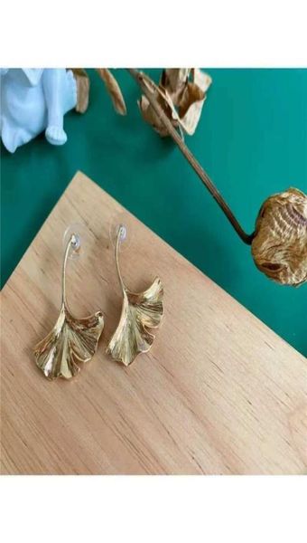 416 vintage metal baroque exaggeration european and american ginkgo leaf silver needle earrings4530535, Golden
416 vintage metal baroque exaggeration european and american ginkgo leaf silver needle earrings4530535, Golden