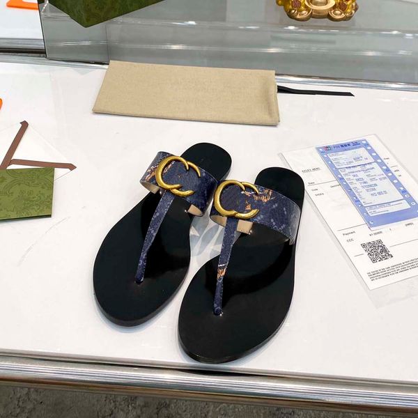 comfortable and versatile summer new style slippers luxury designer slider couple herringbone slippers flat bottom non slip mens slippers wo, Black
comfortable and versatile summer new style slippers luxury designer slider couple herringbone slippers flat bottom non slip mens slippers wo, Black