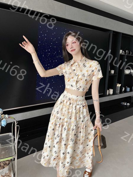23ss skirt set women designer clothes brand spring summer new camo logo printed lapel short-sleeved shirt slimming long half skirt suit wome, White
23ss skirt set women designer clothes brand spring summer new camo logo printed lapel short-sleeved shirt slimming long half skirt suit wome, White