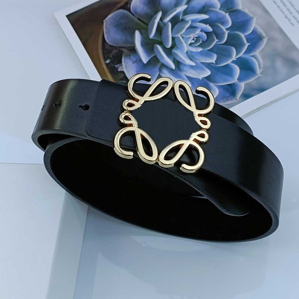 classic antique leather men belt fashion gold and silver gun color smooth buckle mens womens jeans casual belts width 3.8cm luxury designer, Black;brown
classic antique leather men belt fashion gold and silver gun color smooth buckle mens womens jeans casual belts width 3.8cm luxury designer, Black;brown