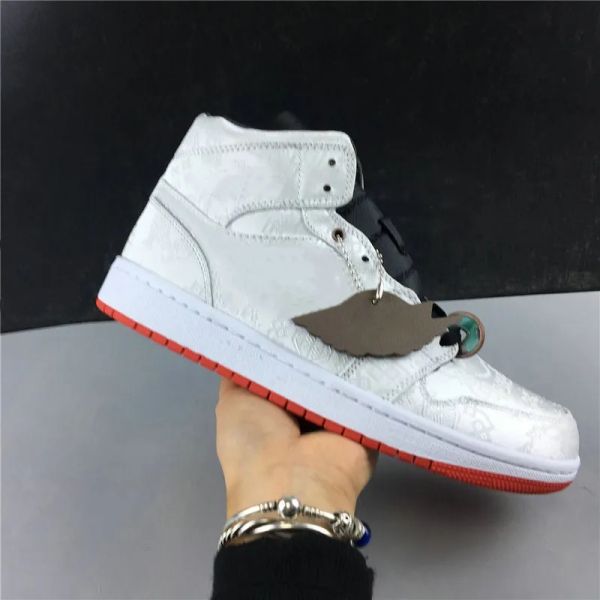 2023 clot jumpman 1 mid fearless basketball designer shoes white black red i fashion chaussures sneakers come with box size us7-12
2023 clot jumpman 1 mid fearless basketball designer shoes white black red i fashion chaussures sneakers come with box size us7-12