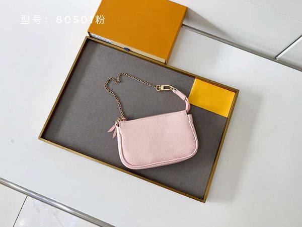 2023 luxurys lady gold chains bag messenger bag women genuine leather totes fashion vintage printing letter shoulder crossbody bags m80501 1
2023 luxurys lady gold chains bag messenger bag women genuine leather totes fashion vintage printing letter shoulder crossbody bags m80501 1