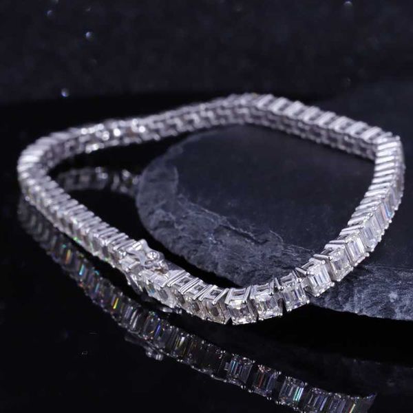 2023 moissanite tennis bracelet emerald cut moissanite bracelet jewelry customize 14k solid gold tennis bracelet, Silver
2023 moissanite tennis bracelet emerald cut moissanite bracelet jewelry customize 14k solid gold tennis bracelet, Silver