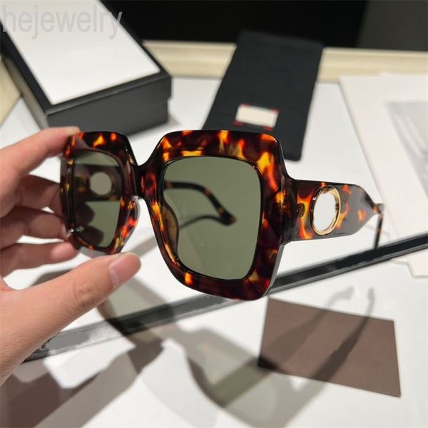 luxury ladies sunglasses elegant hip hop shield sunglasses fashionable leopard print lunette classical designer glasses men business casual, White;black
luxury ladies sunglasses elegant hip hop shield sunglasses fashionable leopard print lunette classical designer glasses men business casual, White;black