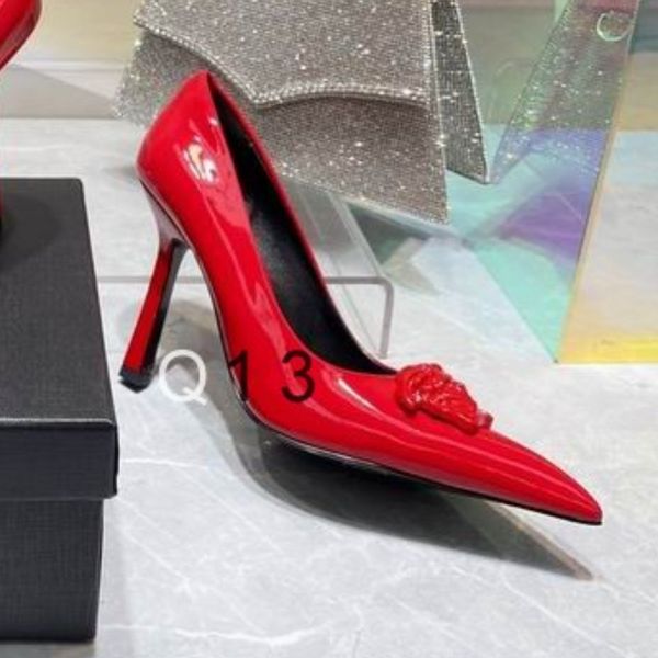 women's high-heeled shoes high-end quality explosive style patent leather sandals banquet dinner all-match style factory direct sales, Black
women's high-heeled shoes high-end quality explosive style patent leather sandals banquet dinner all-match style factory direct sales, Black