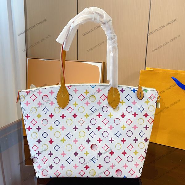 23ss women luxurys designer cowhide totes bags onthego handbag embossment flowers shouder crossbody ladies handbags side embossed flowers wi
23ss women luxurys designer cowhide totes bags onthego handbag embossment flowers shouder crossbody ladies handbags side embossed flowers wi