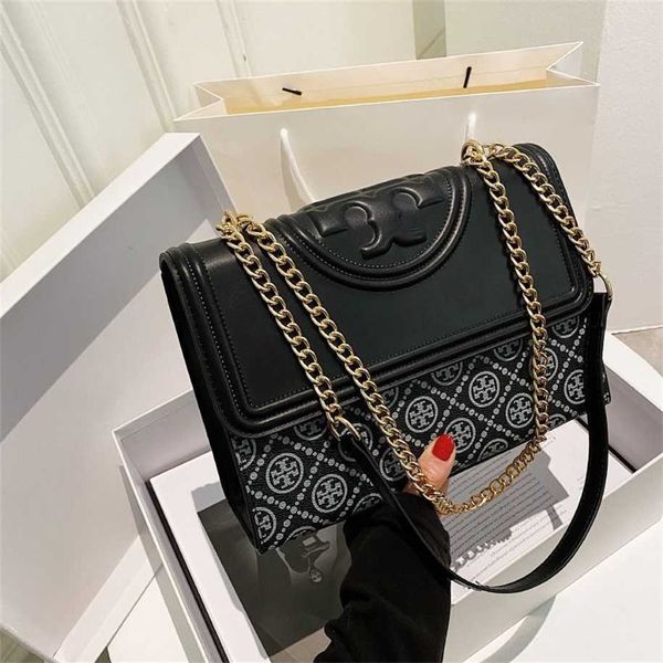60% off purses outlet french high-end handbag for women with spicy commute texture versatile chain westernized fashion fashionable shoulder
60% off purses outlet french high-end handbag for women with spicy commute texture versatile chain westernized fashion fashionable shoulder