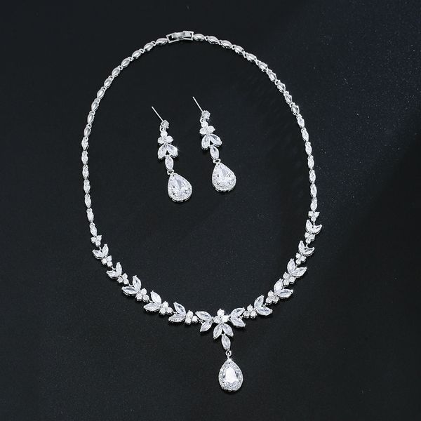 pendant necklaces em arrival fashion statement necklace and earring for female shiny zirconia exquisite jewelry set 230506, Silver
pendant necklaces em arrival fashion statement necklace and earring for female shiny zirconia exquisite jewelry set 230506, Silver