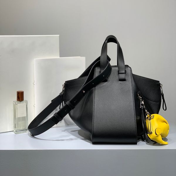 hammock designer bags fashion tote bags geometry crossbody geometric solid shoulder bag 10a puzzle handbags soft grain cowhide anagram embos
hammock designer bags fashion tote bags geometry crossbody geometric solid shoulder bag 10a puzzle handbags soft grain cowhide anagram embos