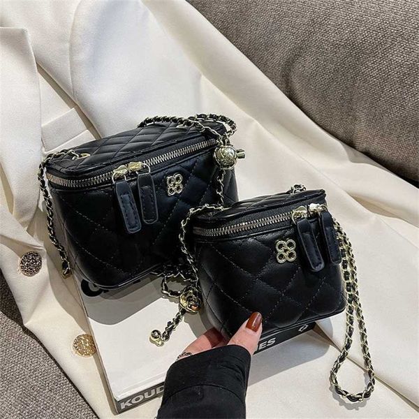 purses clearance 70% off lingge chain small bag women's summer 2023 new fashion versatile crossbody mini square
purses clearance 70% off lingge chain small bag women's summer 2023 new fashion versatile crossbody mini square